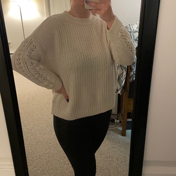 American Eagle Outfitters Sweaters - ✨American Eagle Sweater✨